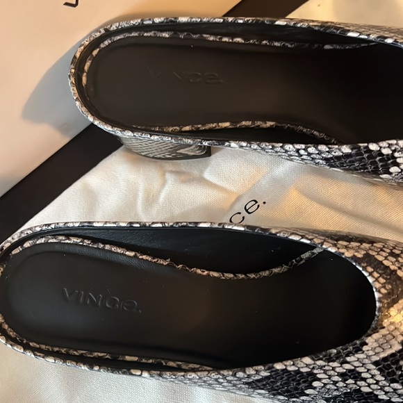 Worn once Vince shoes - Picture 2 of 4